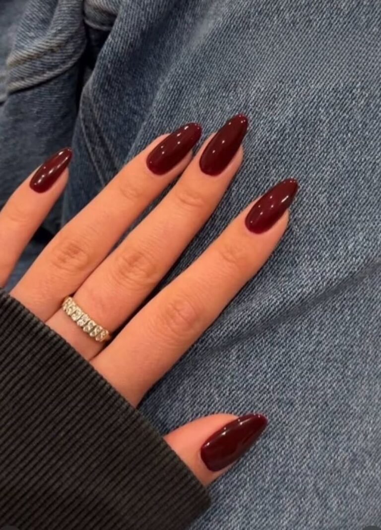 Image of a Classic Burgundy Autumn Nails