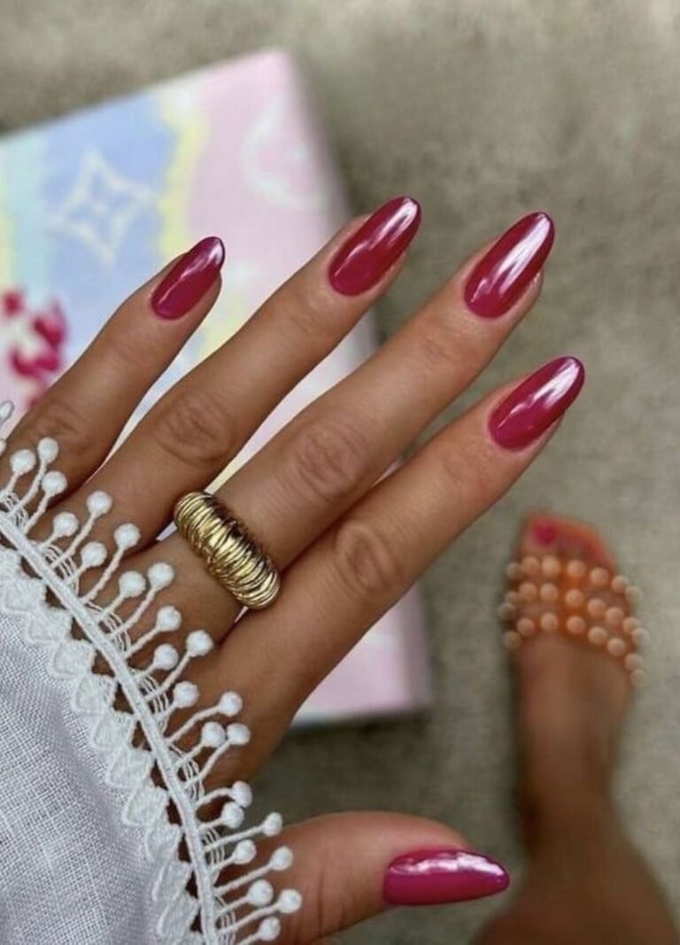 Image of a Cranberry Chrome Nails for fall