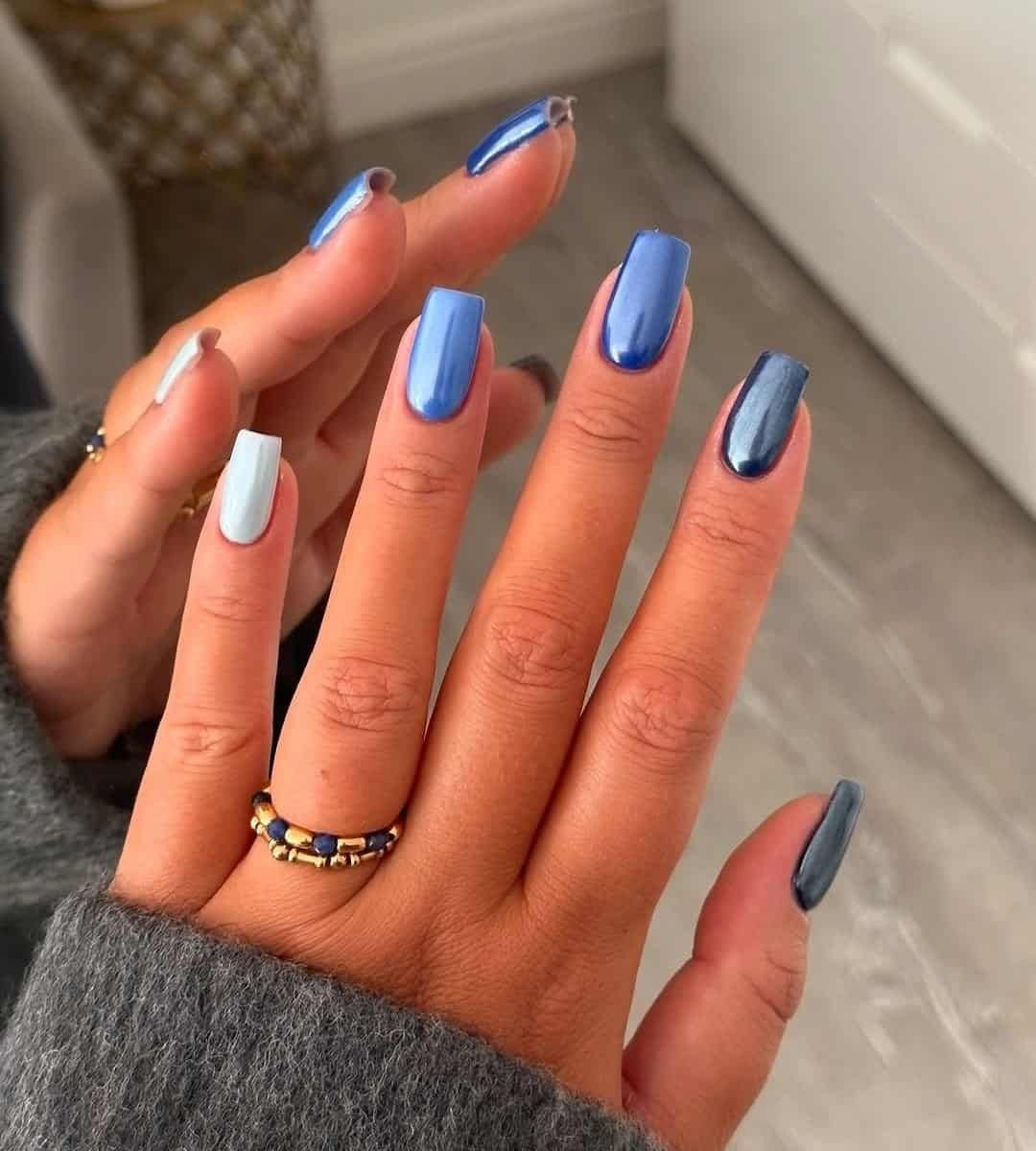 Gradients Blue Chrome Nails with Shades