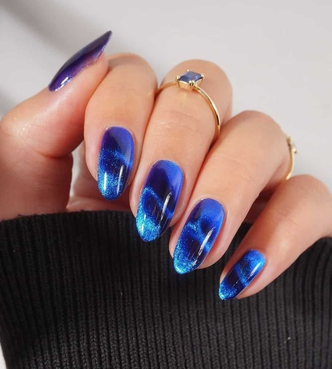 Royal Blue Cat Eye Nails