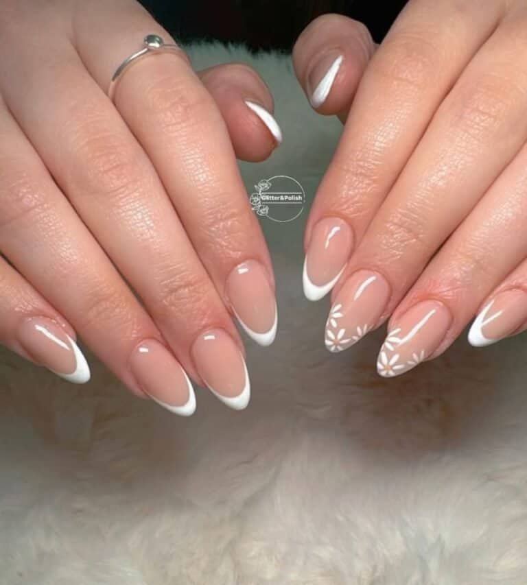 White Daisy French Nails